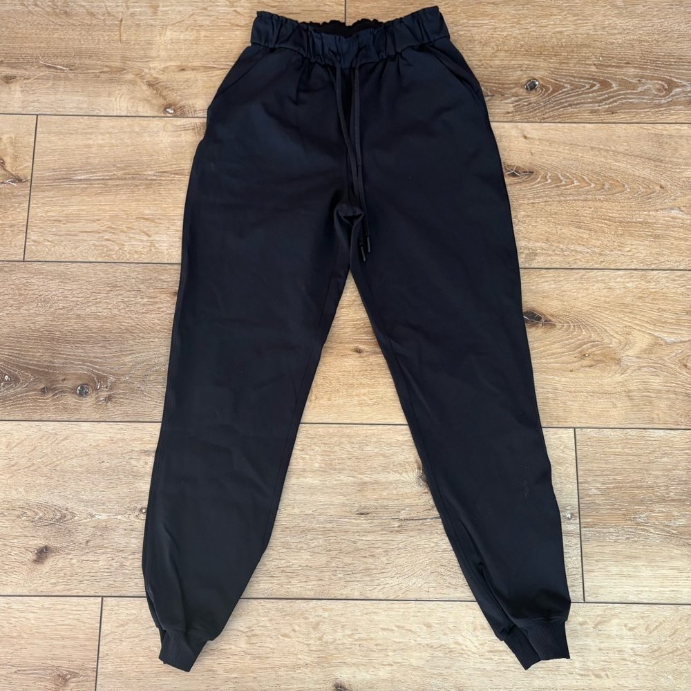 Lululemon Black High Rise Keep Moving Joggers Size 4